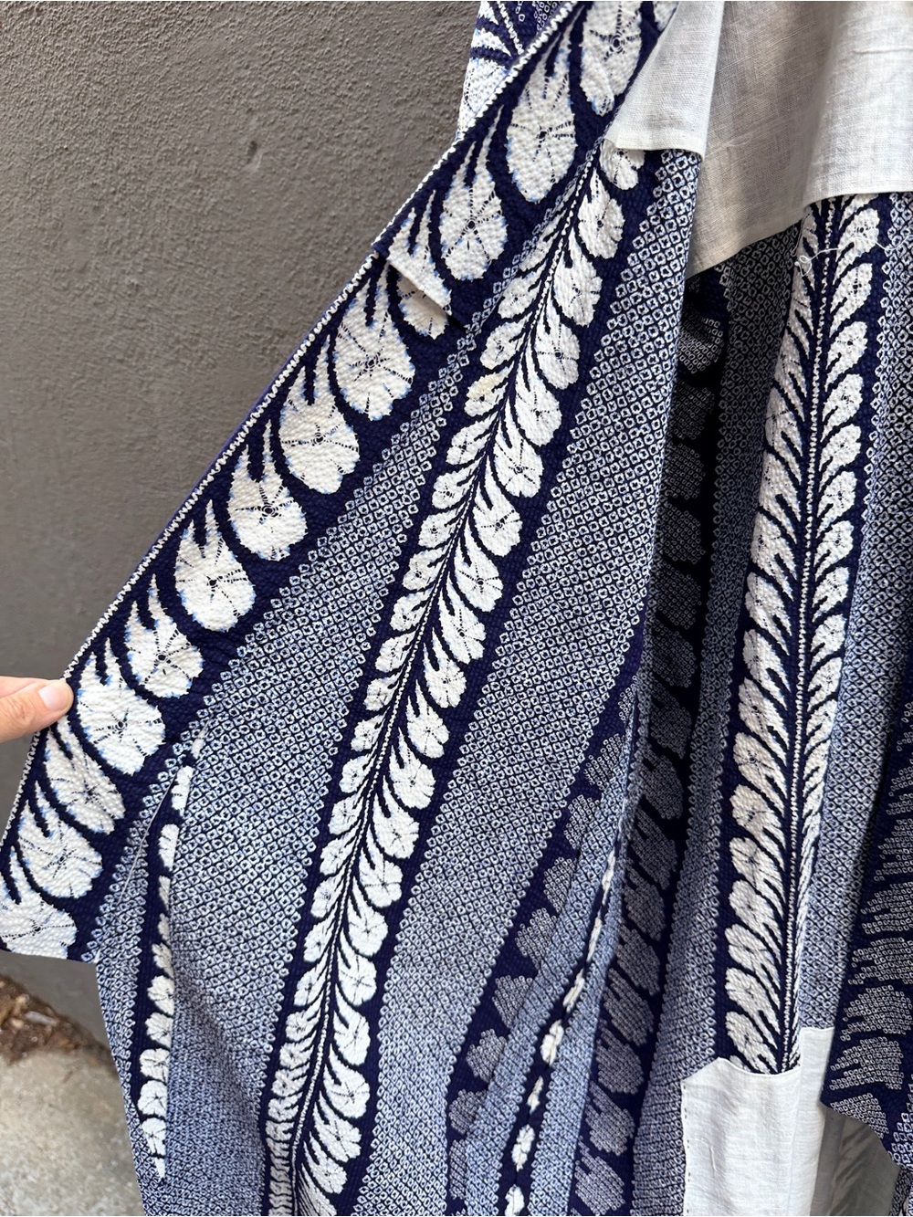 Vintage Shibori Cotton Indigo Ikat Hand Stitched Cotton Textile Japanese Kimono - Picture 6 of 8